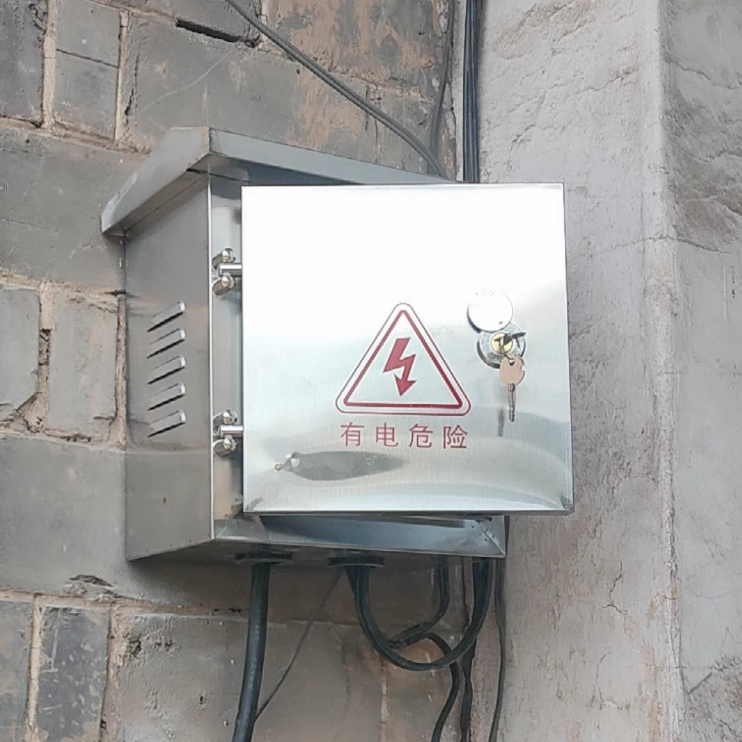 屋外用途:ip65で十分ですか、それともip67が必要ですか?
