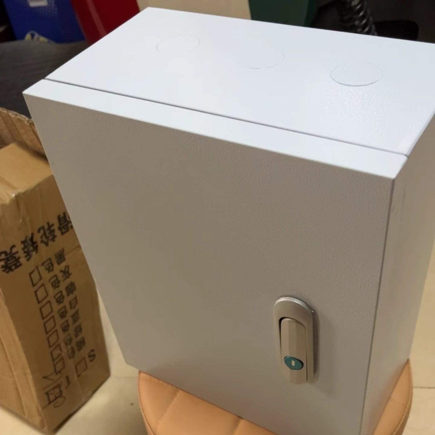 金属ジャンクションボックスの使用方法:安全および適用ガイド